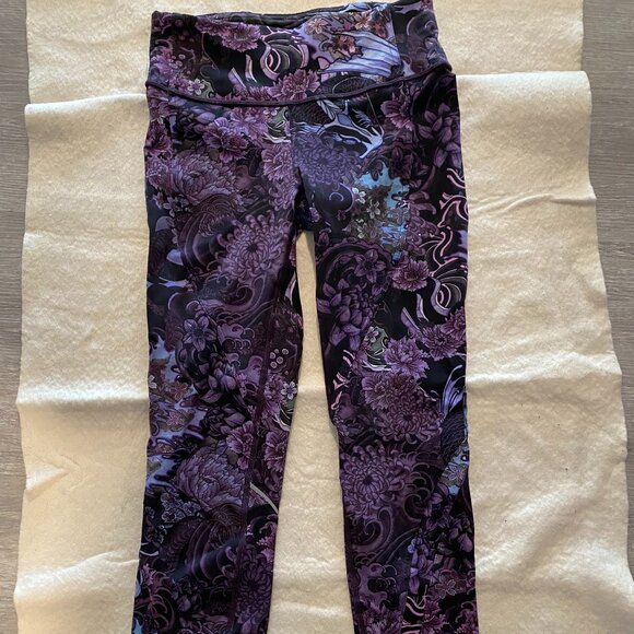 Lululemon leggings size 4 - Picture 1 of 1